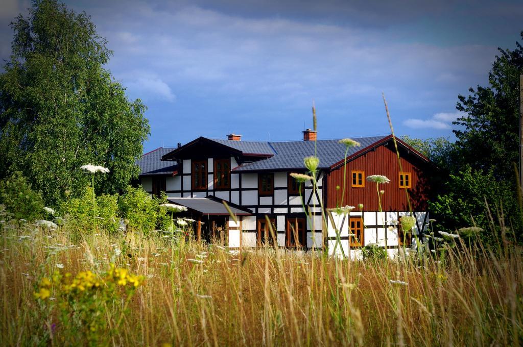 Chmielny Zakatek Villa Smolne Exterior photo